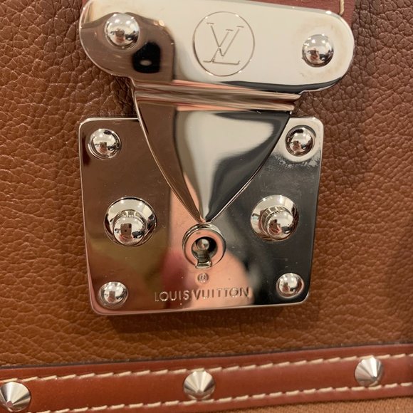 Limited Edition Louis Vuitton Suhali - Picture 10 of 11